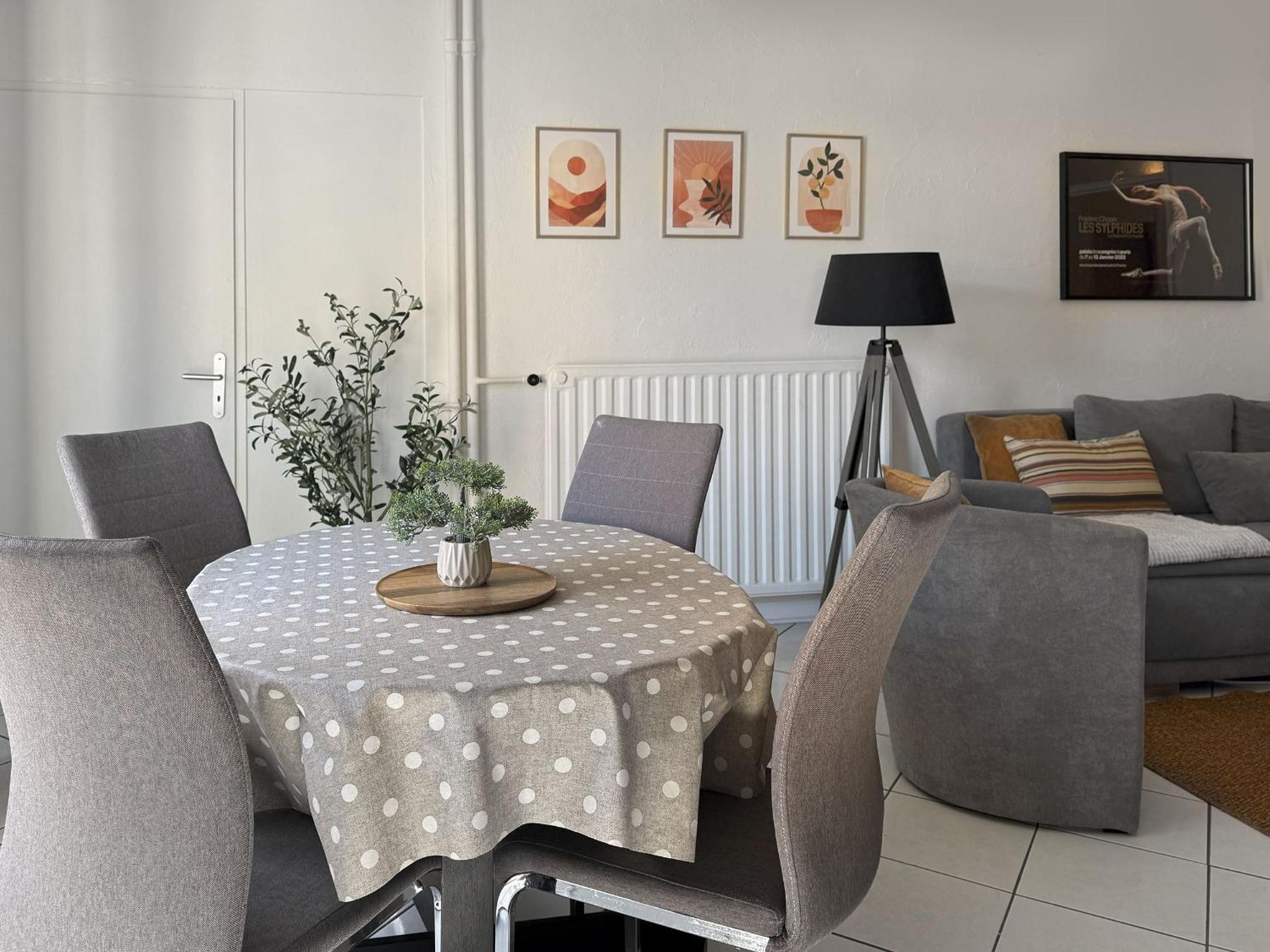 Appartement Chopin Au Coeur De Nancy Luaran gambar